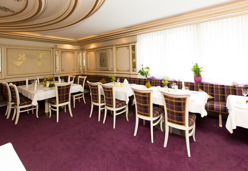 Akzent Hotel Restaurant Altdorfer Hof 바인가르텐 외부 사진