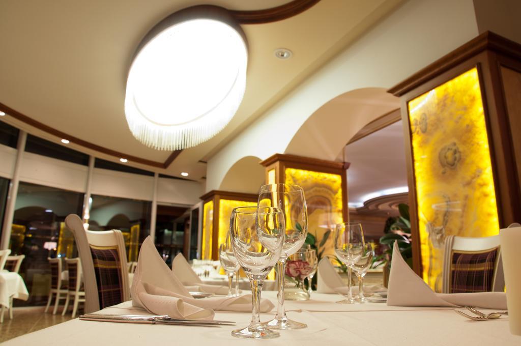 Akzent Hotel Restaurant Altdorfer Hof 바인가르텐 외부 사진