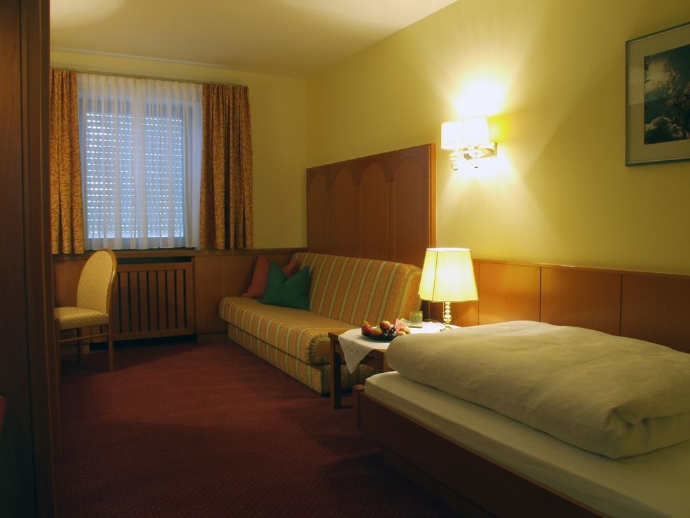 Akzent Hotel Restaurant Altdorfer Hof 바인가르텐 외부 사진