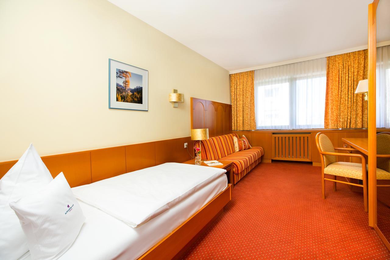 Akzent Hotel Restaurant Altdorfer Hof 바인가르텐 외부 사진